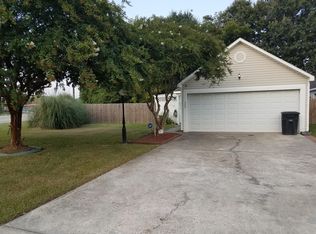 709 Hammond Manor Dr, Baton Rouge, LA 70816
