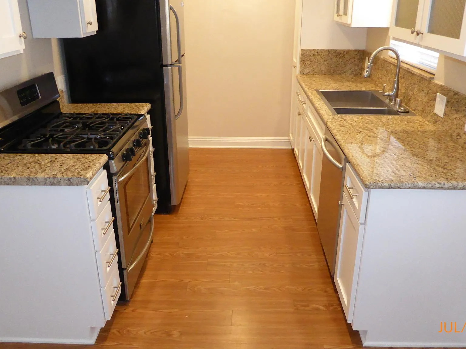 1 bed, 750 sqft, $1,725 — Photo 2