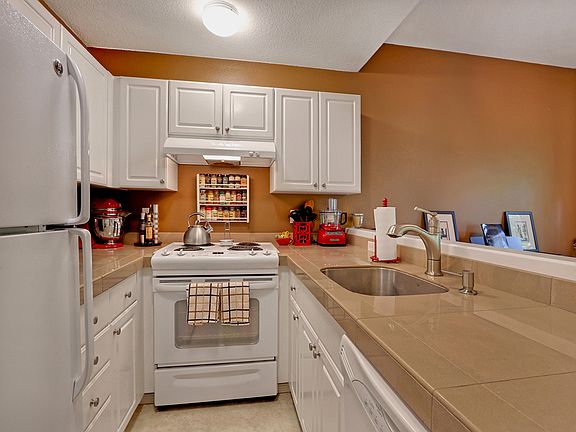 4th image of 13225 SW Hidden Creek Pl