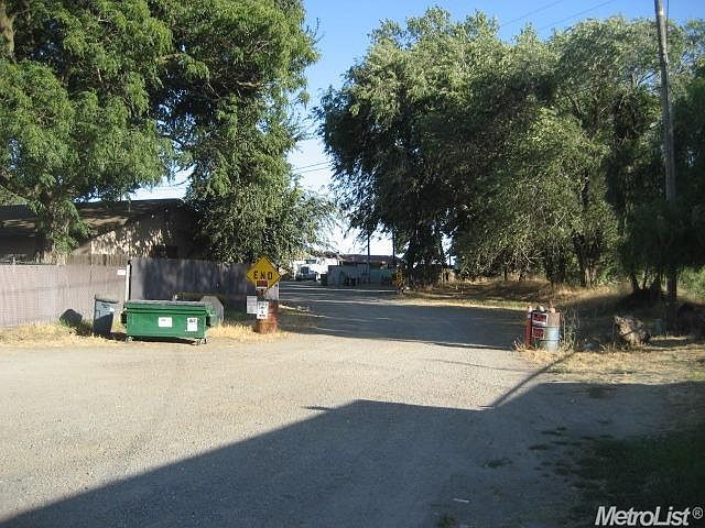 1st image of 2724 W Yosemite Ave