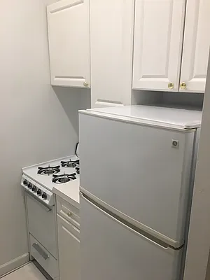 Rented by Bond New York | media 3