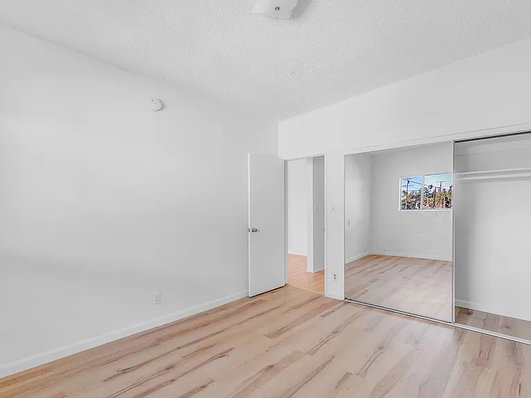 14106 Delano Street — Photo 9