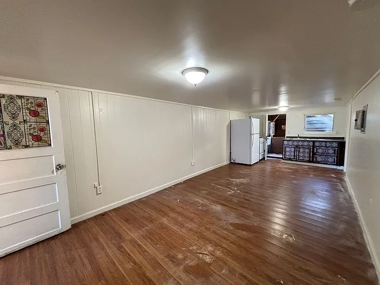1228 Halona Pl — Photo 3
