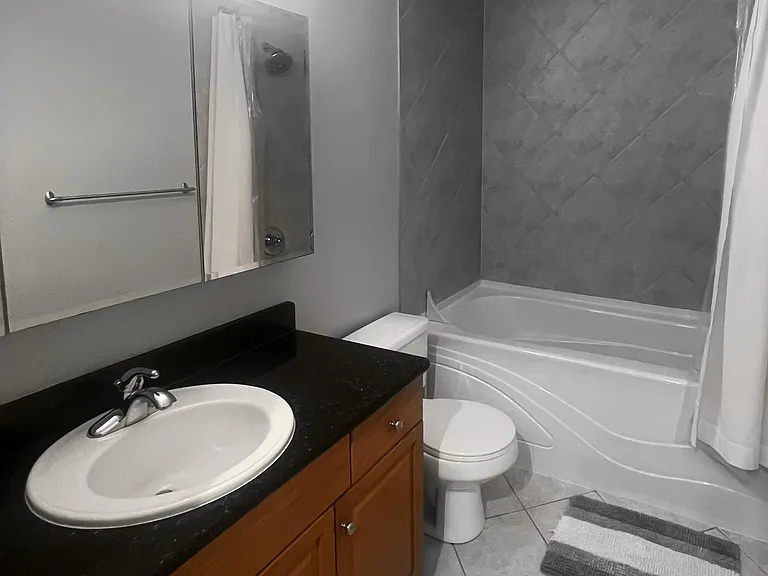 10178 117th St NW #407 — Photo 31