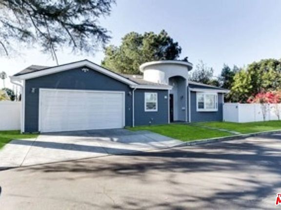 2nd image of 7311 Gaviota St