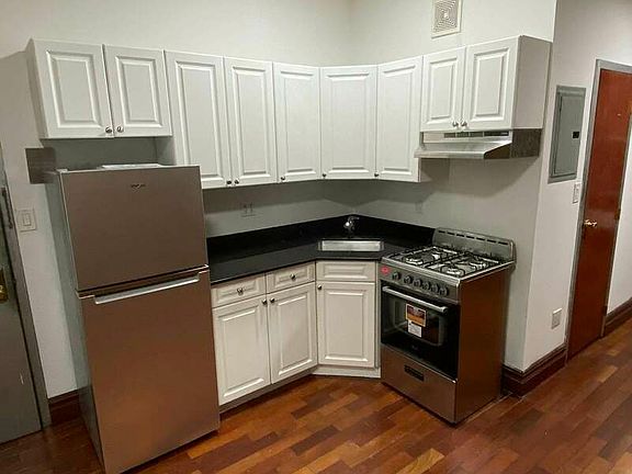 3rd image of 1091 2nd Ave #4B