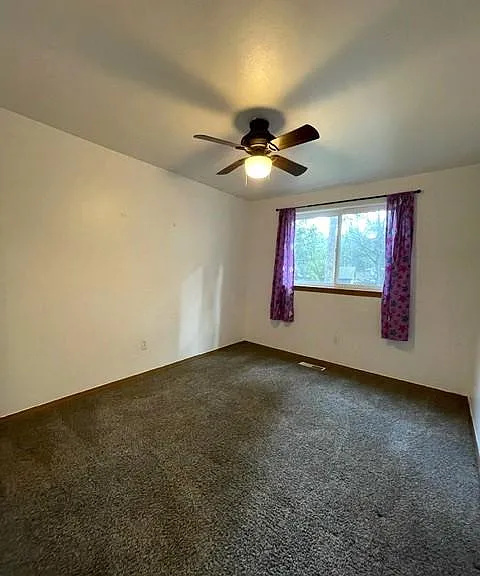 18111 Upland Dr SE — Photo 17