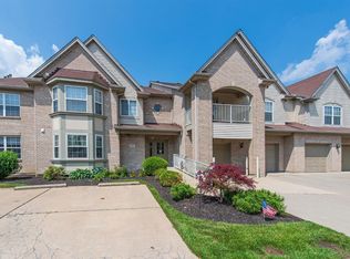 833 Neeb Rd APT 1, Cincinnati, OH 45233