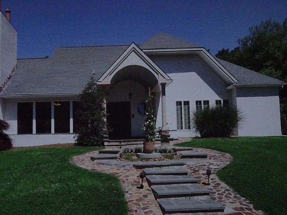 Front of main residence