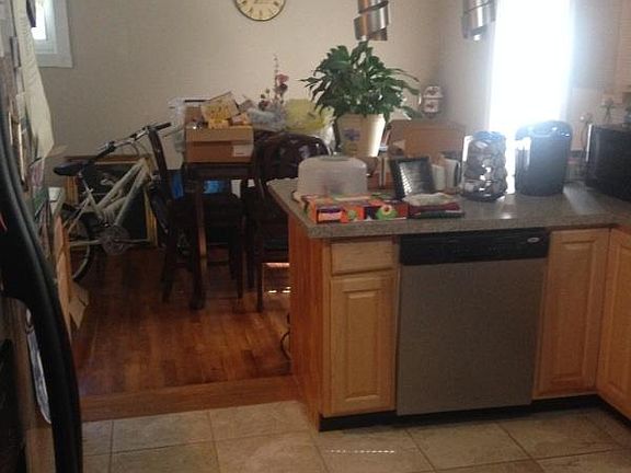 3rd image of 303 Sourwood Dr