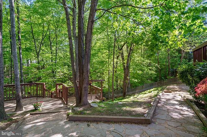 5 Lee Ct — Photo 30