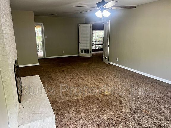 3rd image of 125 Stovall Dr