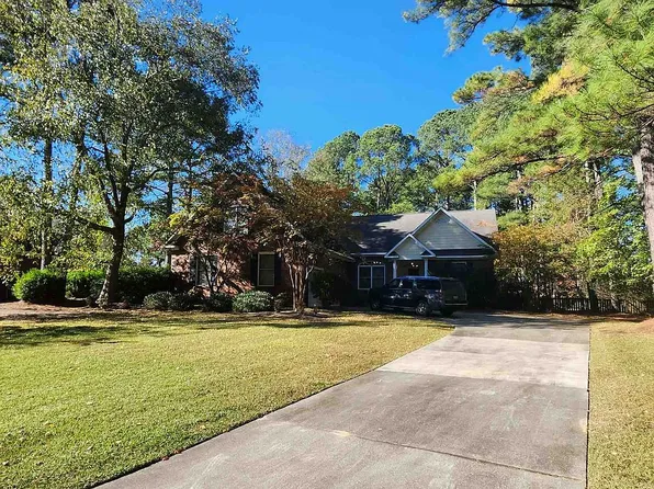 7014 Holmfield Rd, Fayetteville, NC 28306