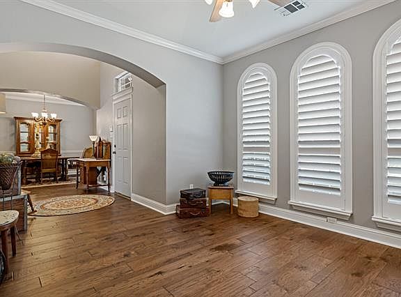 5th image of 2502 Sweetgum Ct