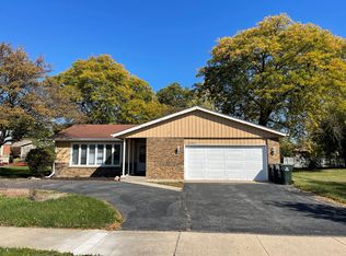 18139 Tarpon Ct, Homewood, IL