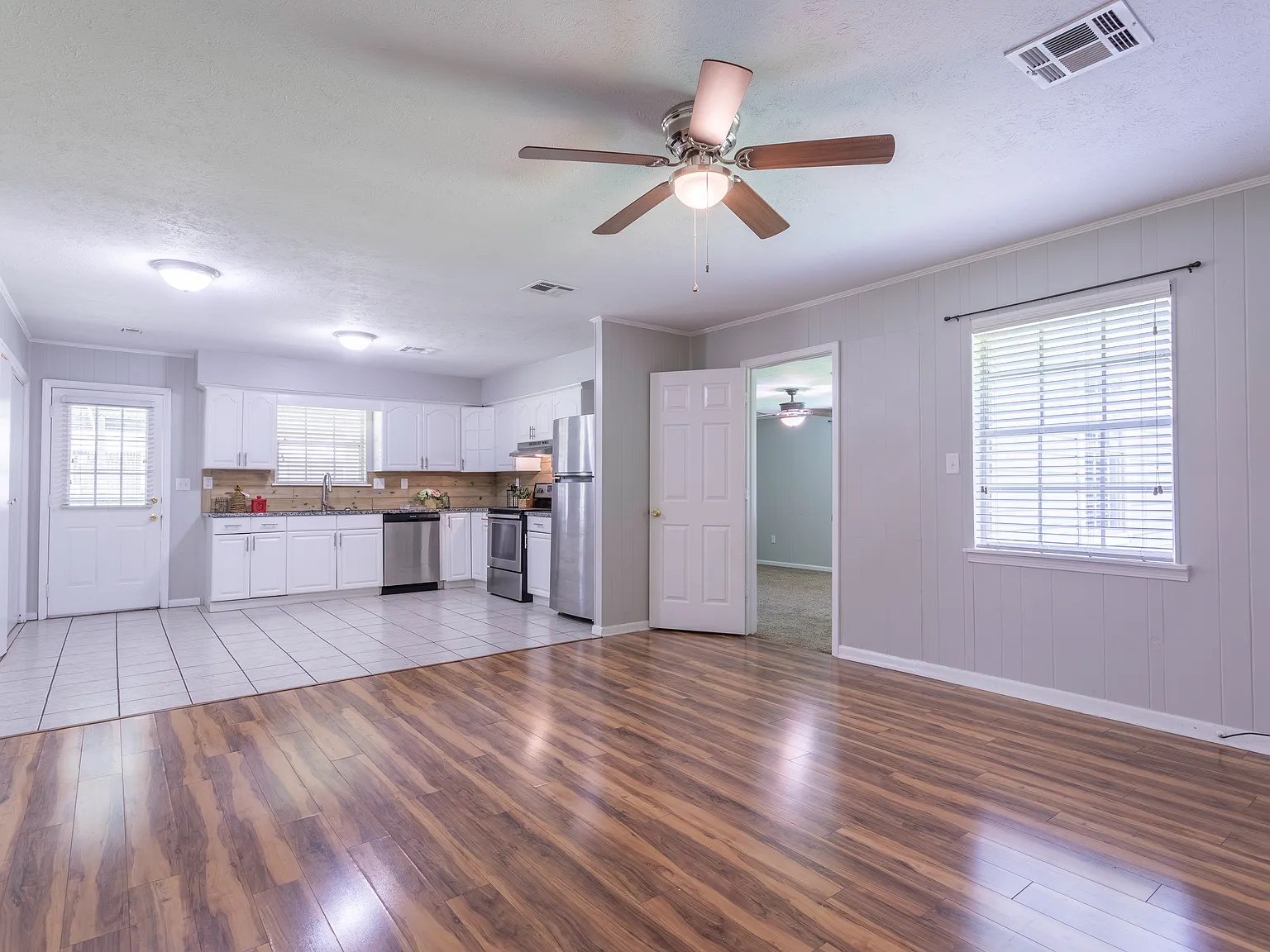 5240 Peachtree St — Photo 4
