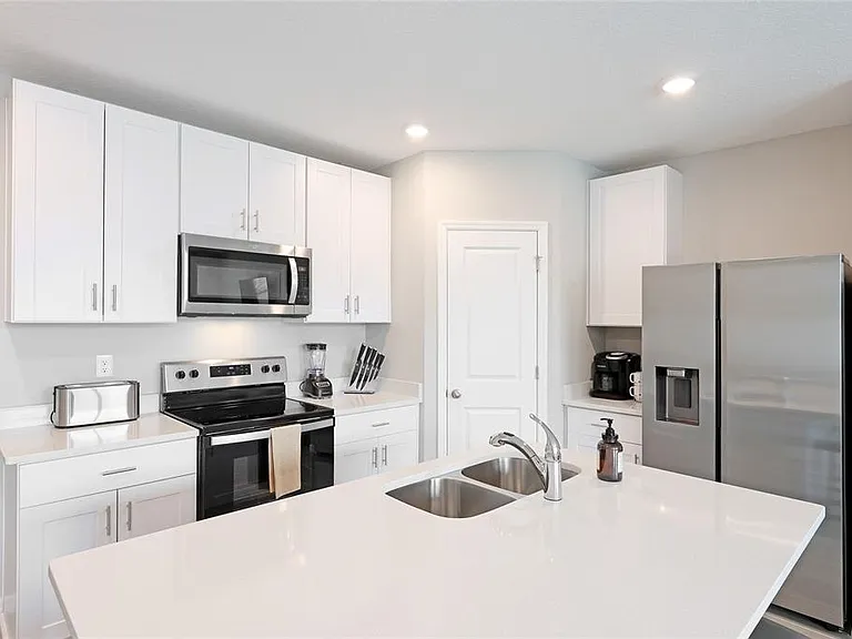 17063 Coral Key Dr — Photo 4