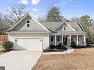 195 Cedar Dr, Pendergrass, GA 30567