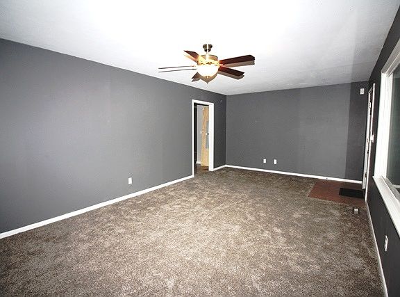 3rd image of 125 N Ohio St