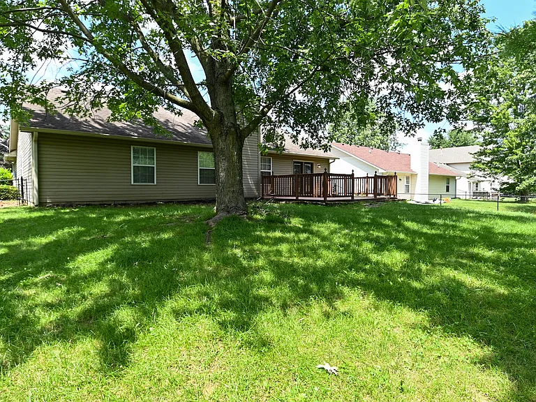 7837 Almond Dr — Photo 45