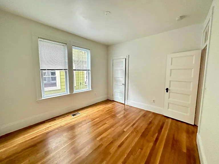 35 Waldeck St #1 — Photo 17