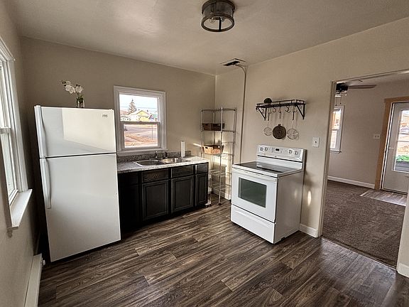 5th image of 124 7th St