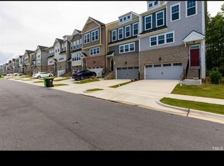 1083 Lathrop Ln, Apex, NC 27523