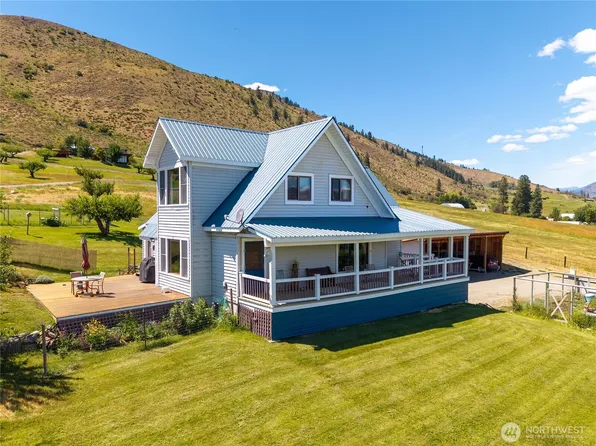 195 Twin Lakes Road, Winthrop, WA 98862