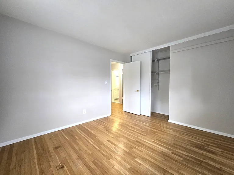 5115 Bangor Dr — Photo 19