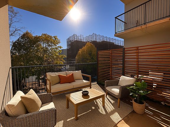 4th image of 880 Rogers Ave #520