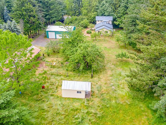 5th image of 3194 Crooked Finger Rd NE