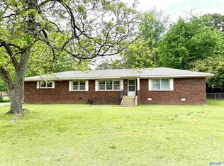 1900 Noccalula Rd, Gadsden, AL 35904