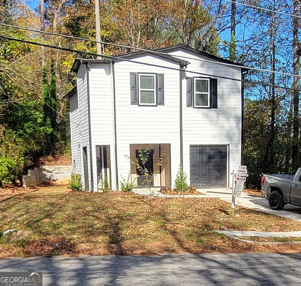 4 bed, 3.5 bath, $2,995 — Photo 1