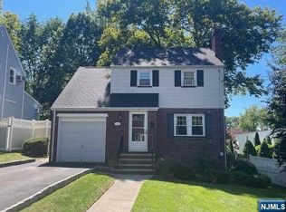 616 Kent Ave, Teaneck, NJ 07666