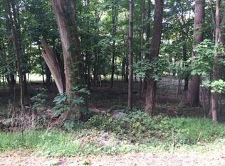 30 E Hook Cross Rd, Hopewell Junction, NY 12533