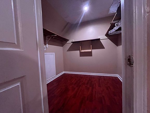 3rd image of 855A Park Pl NE #A