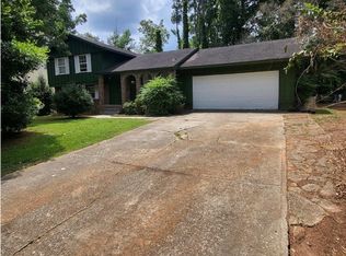 4218 Cedar Ridge Trl, Stone Mountain, GA 30083