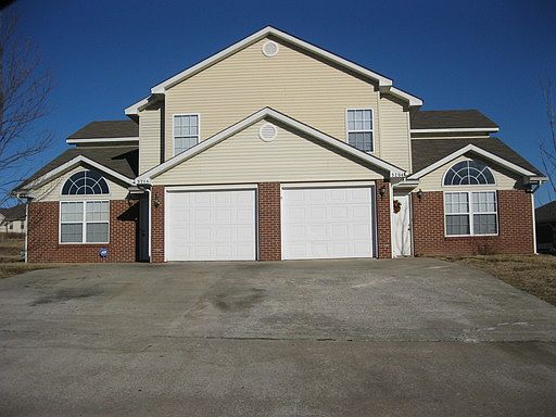 2nd image of 3204-3206 Dove Dr #D