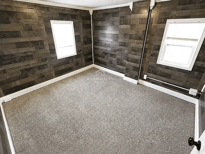885 Brown St — Photo 10