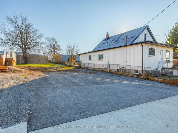 62 Patricia St, Thorold, ON L2V 3V7