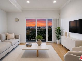 3061 W 12th Pl Unit 308, Los Angeles, CA 90006