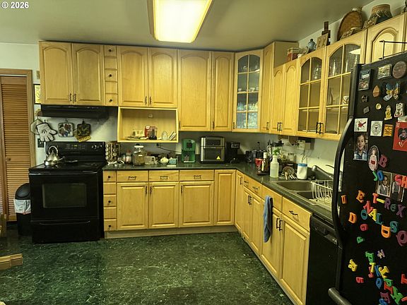 4th image of 74861 Conifer Ct