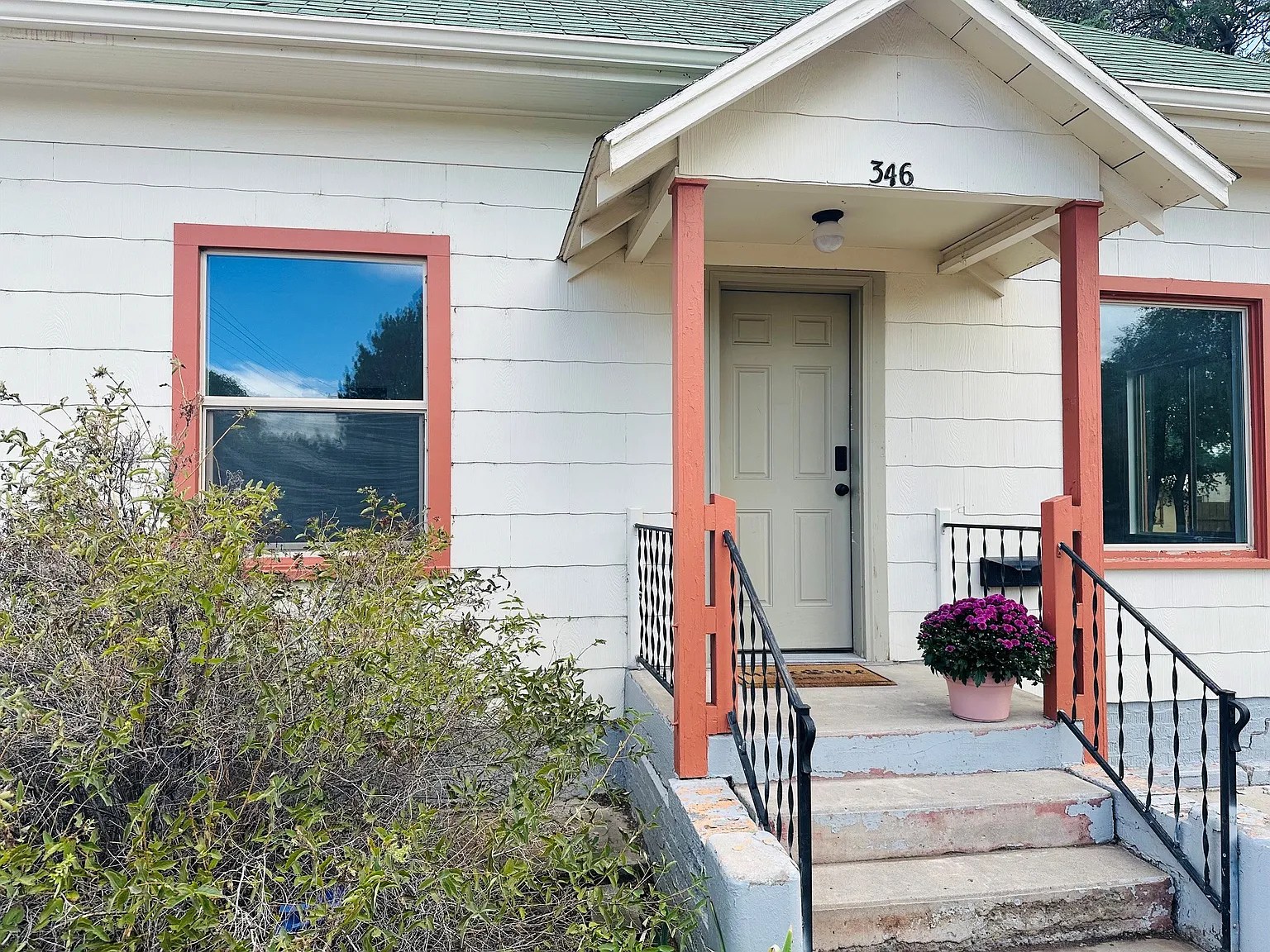2 bed, 1008 sqft, $1,500 — Photo 1
