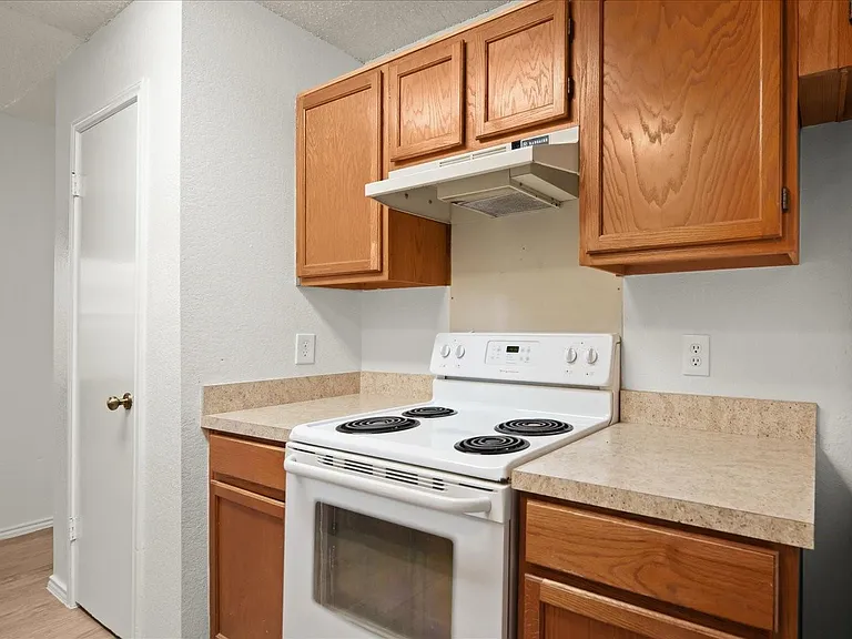 220 Sailmaster St #A — Photo 14