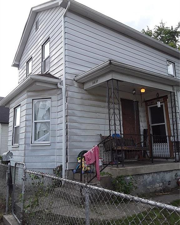 1st image of 2631 E 2nd St