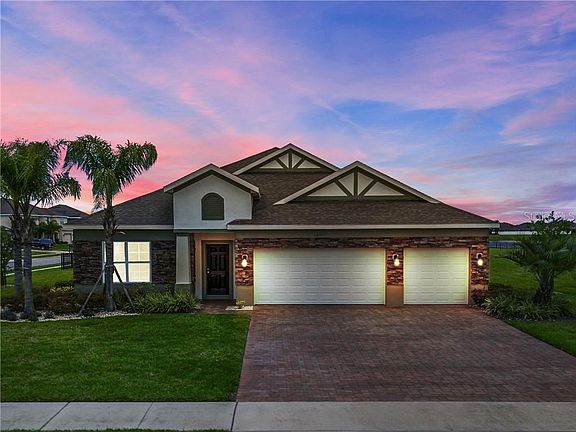 2nd image of 14501 San Lorenzo Dr
