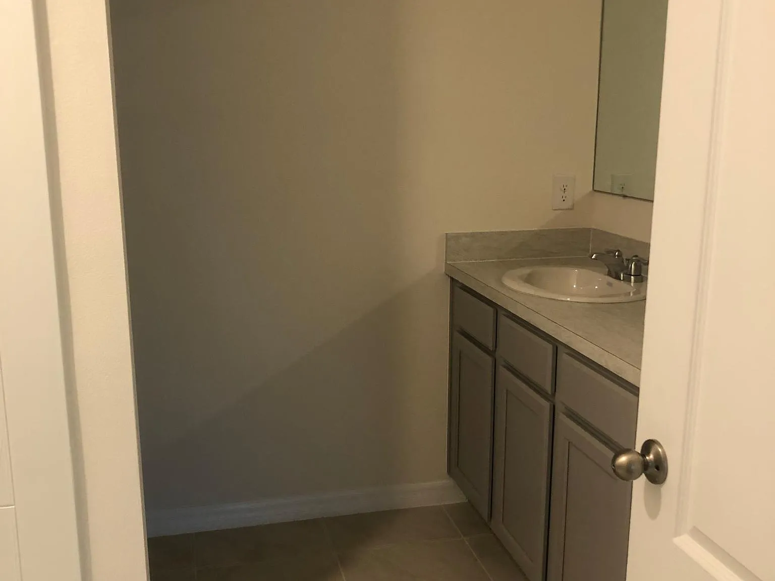 3 bed, 1504 sqft, $2,200 — Photo 3