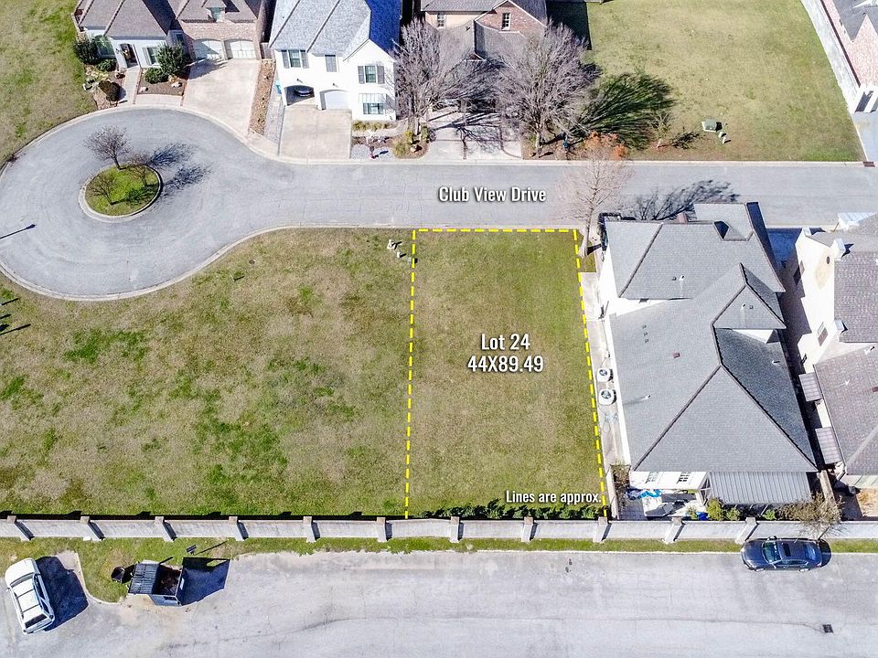 1st image of 135 Club View Dr