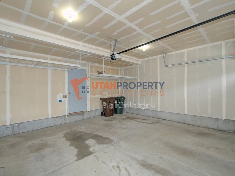 1046 E Quarry View Way — Photo 24
