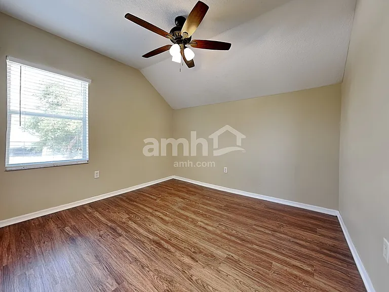 10332 Summerview Cir — Photo 20